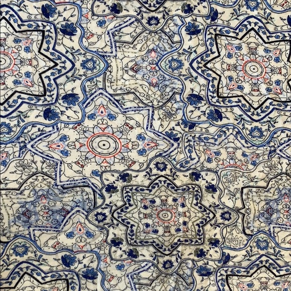 Long Patterned Tee - Picture 3 of 3